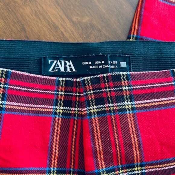 CLEARANCE!  ZARA - Red Tartan/plaid skinny pants, mid-rise - Women's Medium - Picture 4 of 10